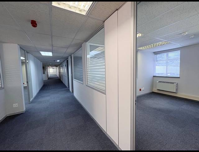 2,428M² OFFICE TO LET IN RANDJESPARK